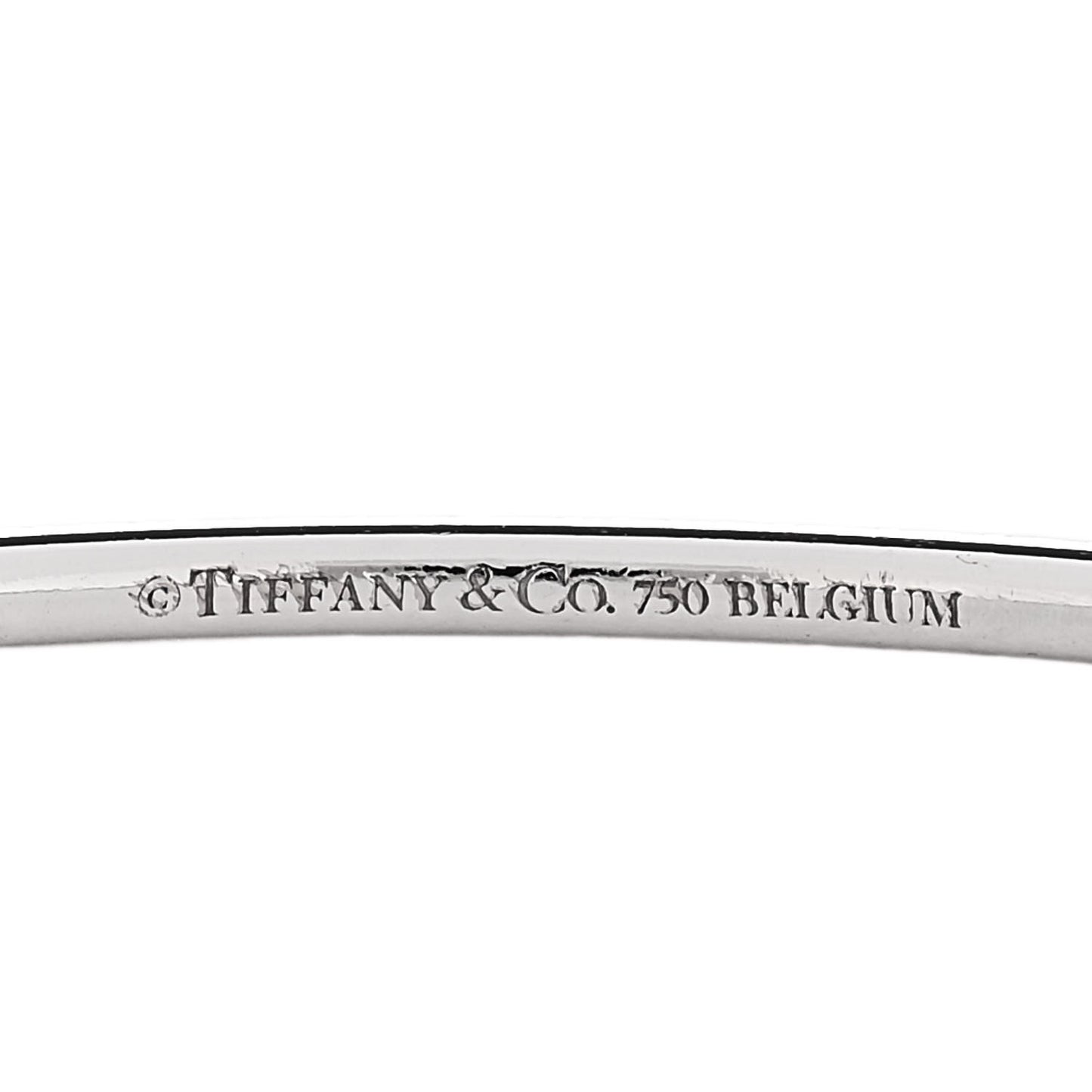 18K White Gold Diamond Metro Pave Bangle Bracelet