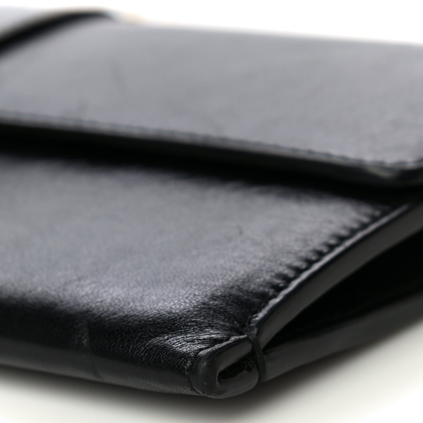 Calfskin 30 Montaigne Chain Pouch Black