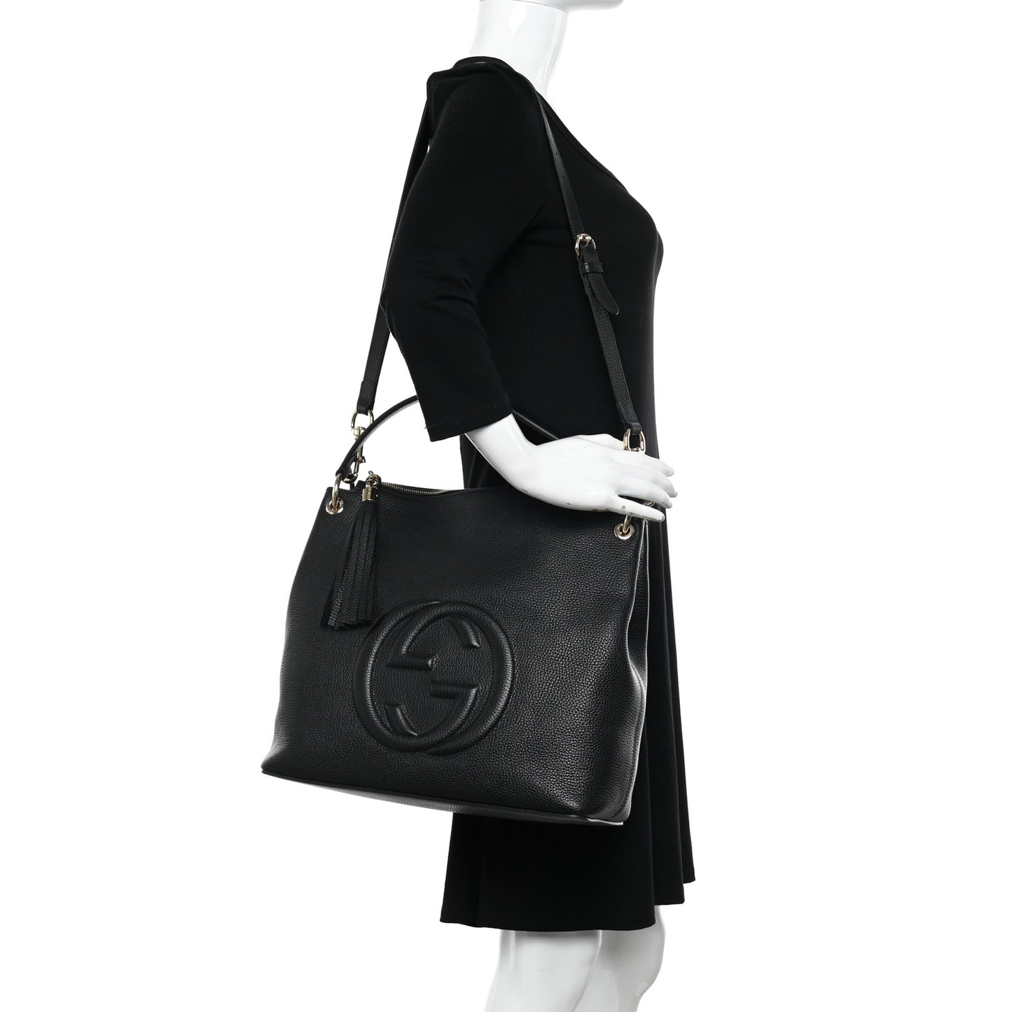 Pebbled Calfskin Large Soho Hobo Black