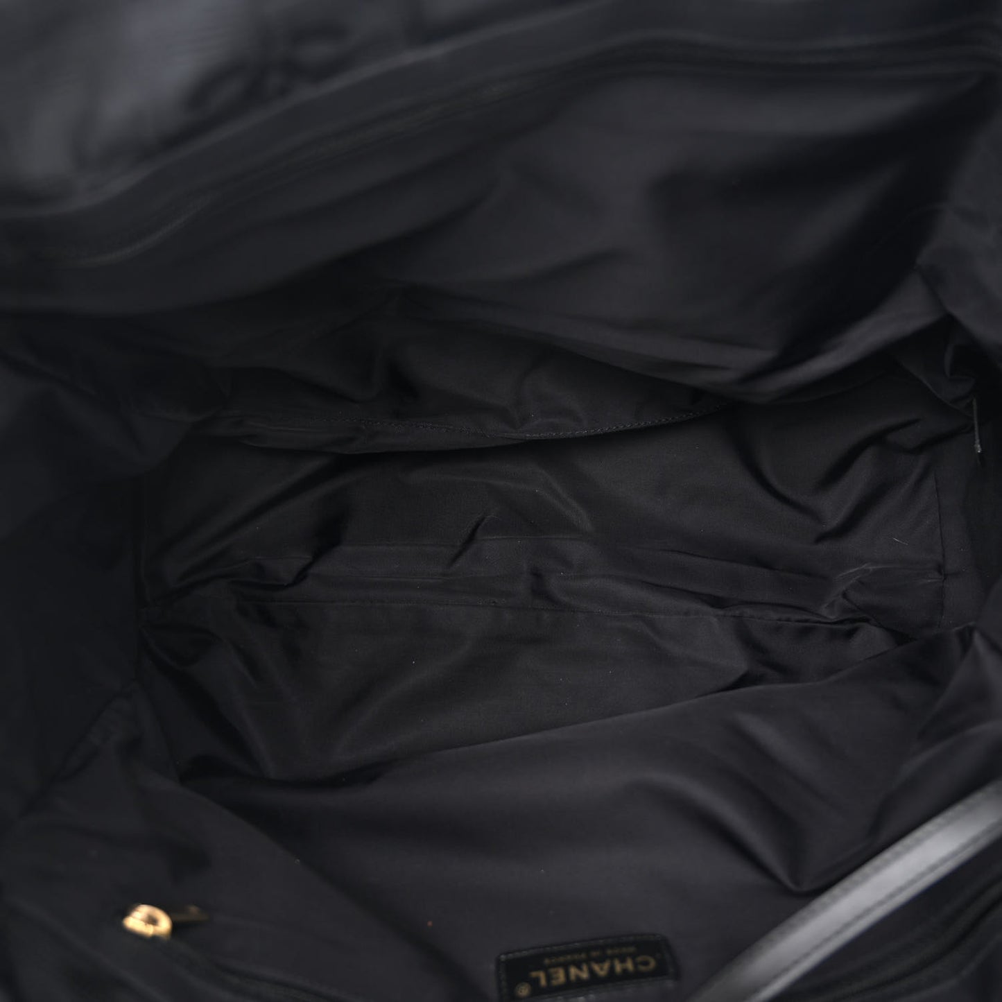 Nylon Medium Travel Tote Black