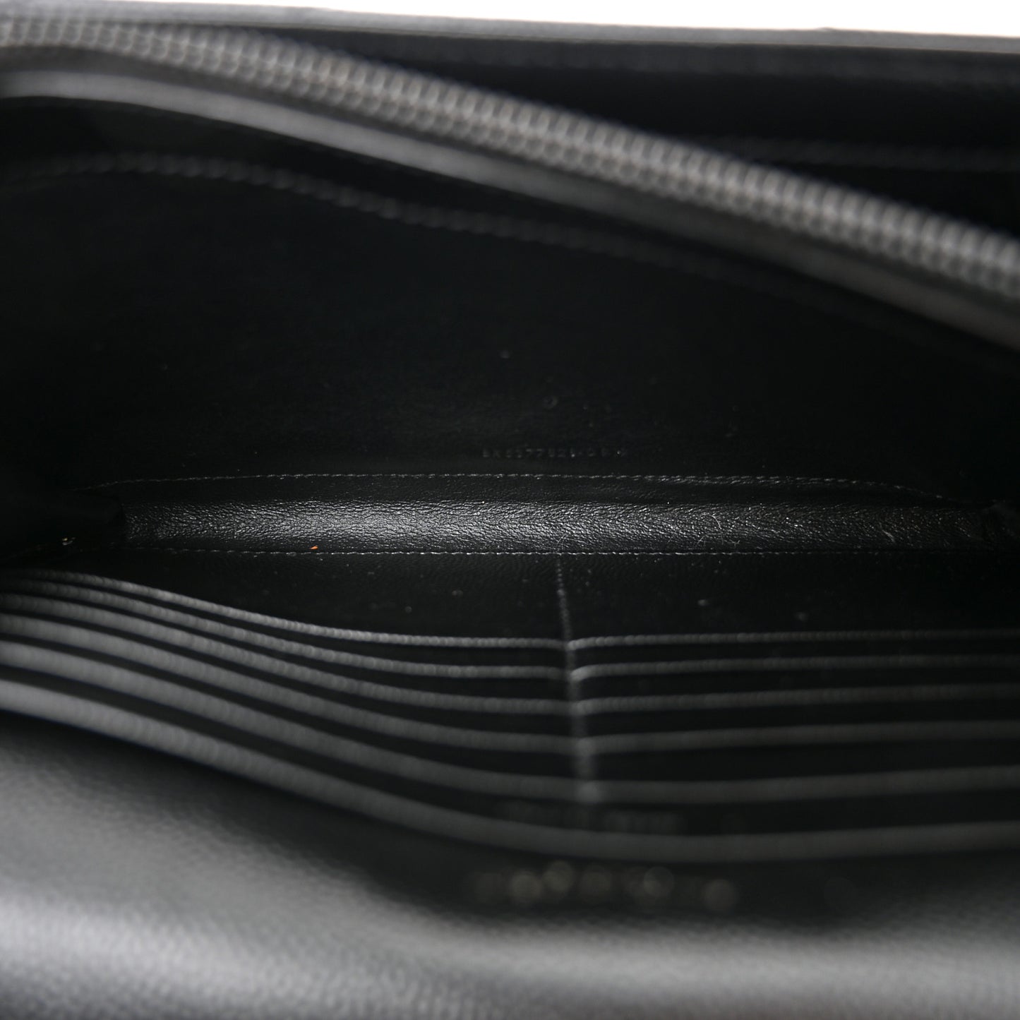 Grain De Poudre Matelasse Chevron Monogram Monochrome Chain Wallet Black