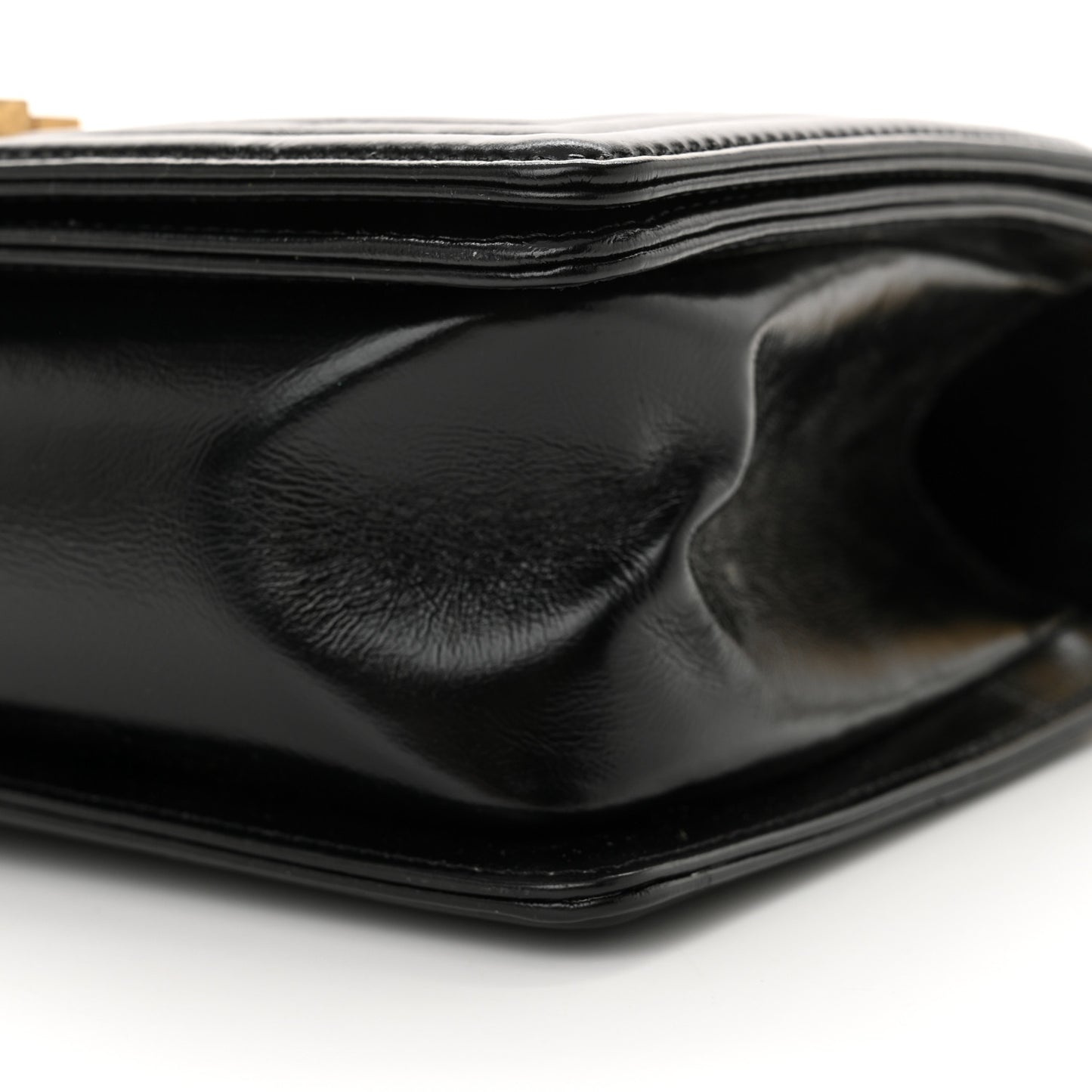 Metallic Glazed Calfskin Medium Boy Flap Black Gold