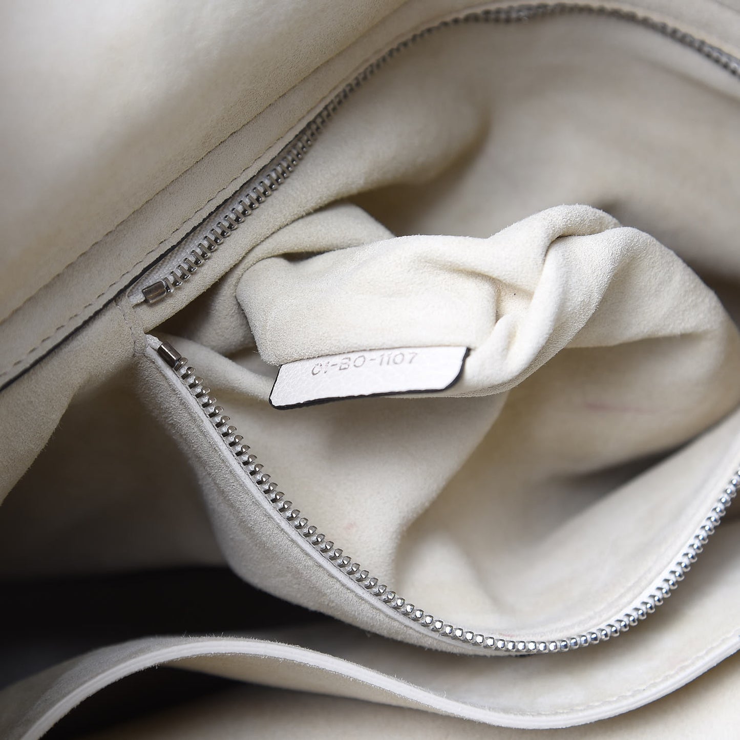 Grained Lambskin Large Lady Dior Off White