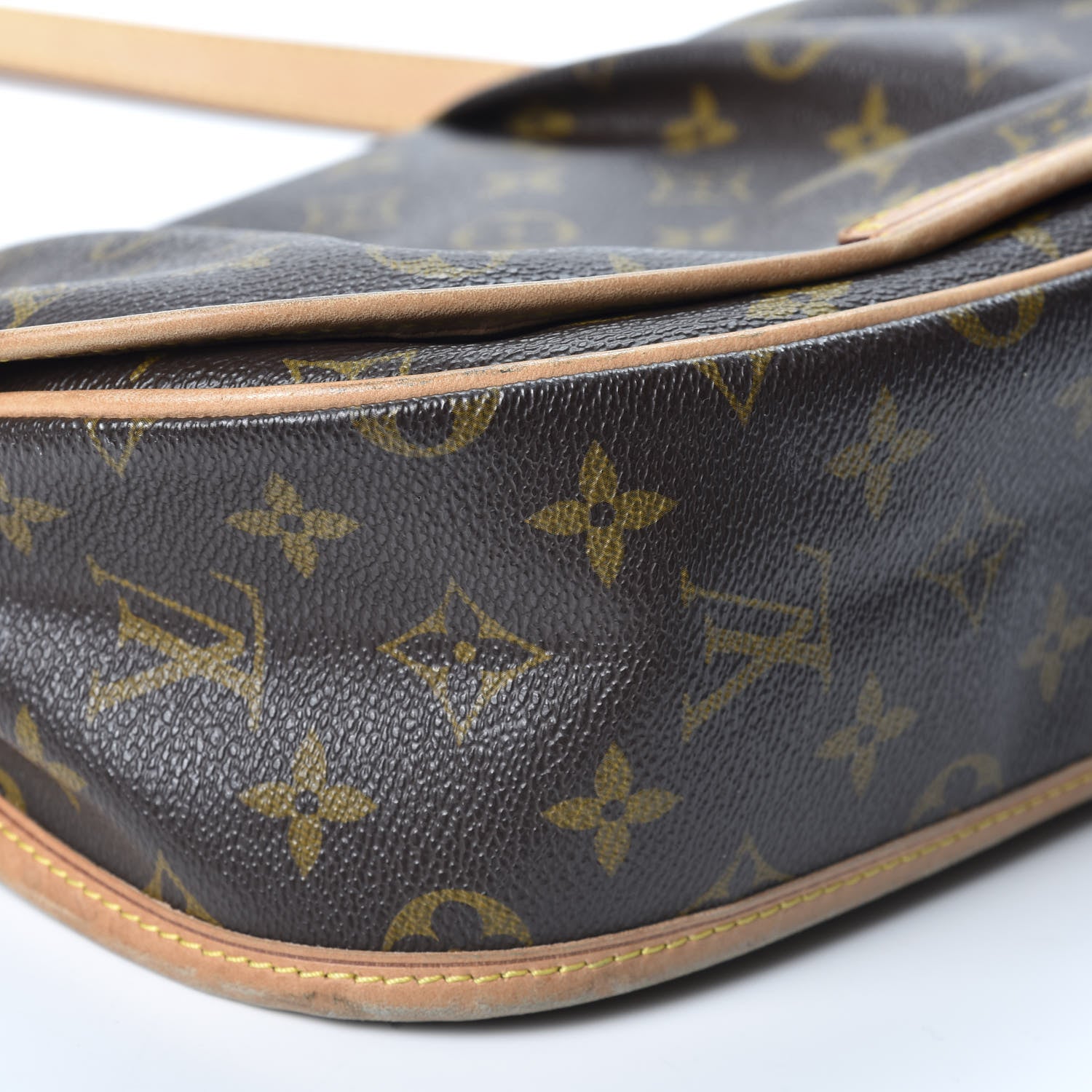 Louis Vuitton Monogram Menilmontant PM 5 of 9