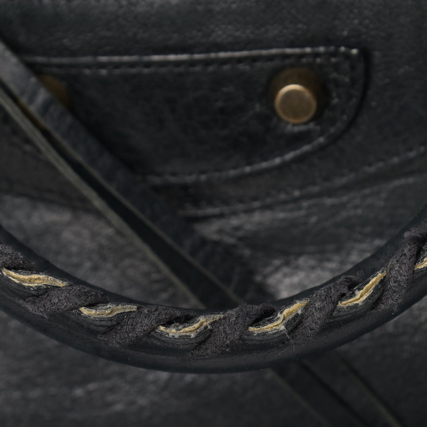 Agneau Classic Gold Hardware City Black