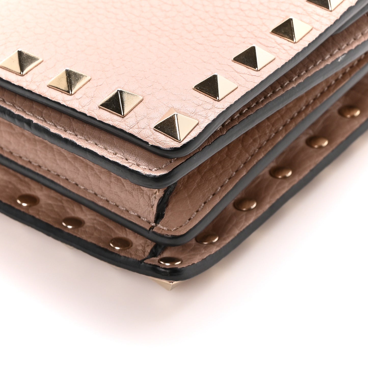 Pebbled Calfskin Rockstud Wallet On Chain Poudre
