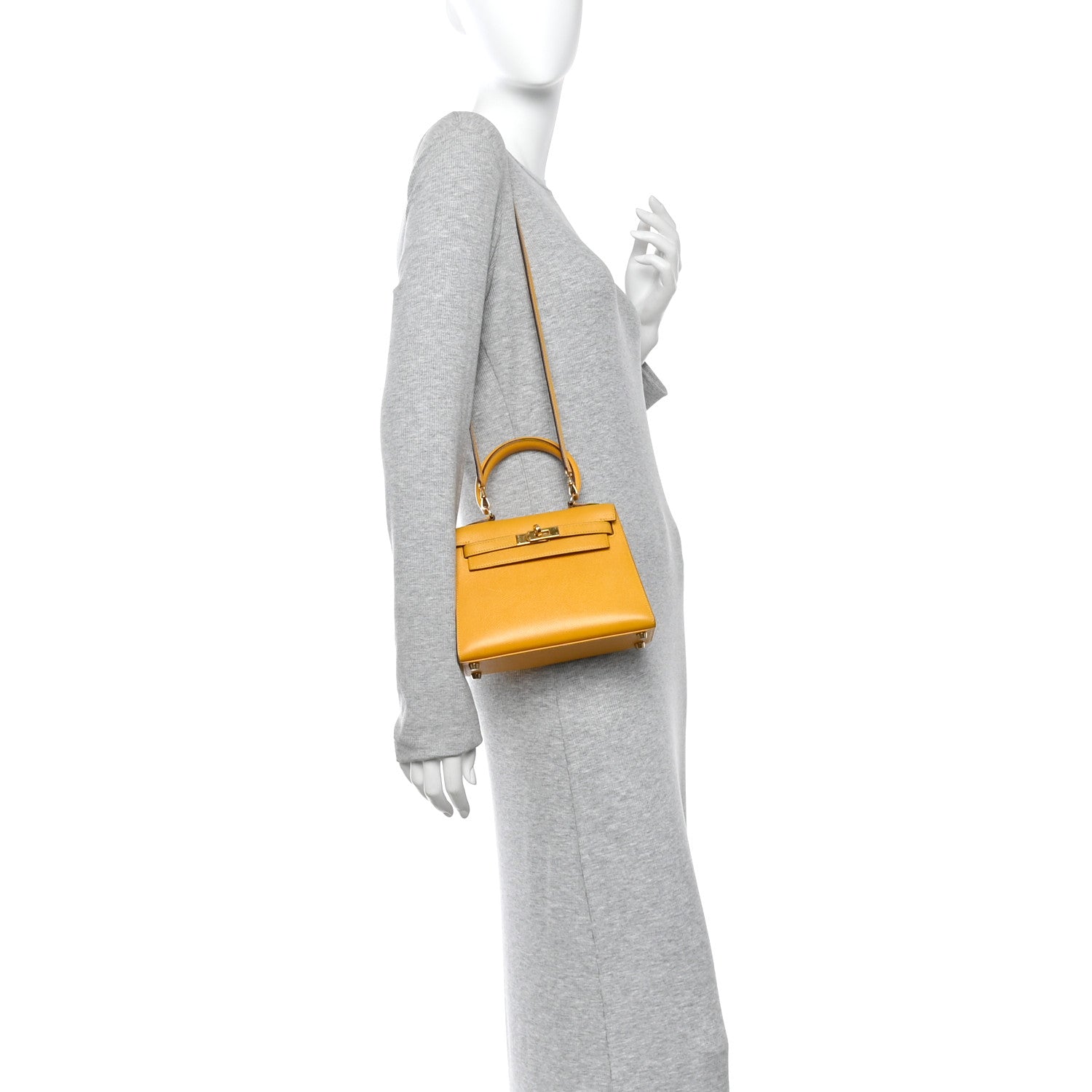 クリーニング済♡HERMES ノースリーブ イエロー サイズ38 Hermès Jaune De Naples Orange Verso Chevre Mysore Mini Sellier II