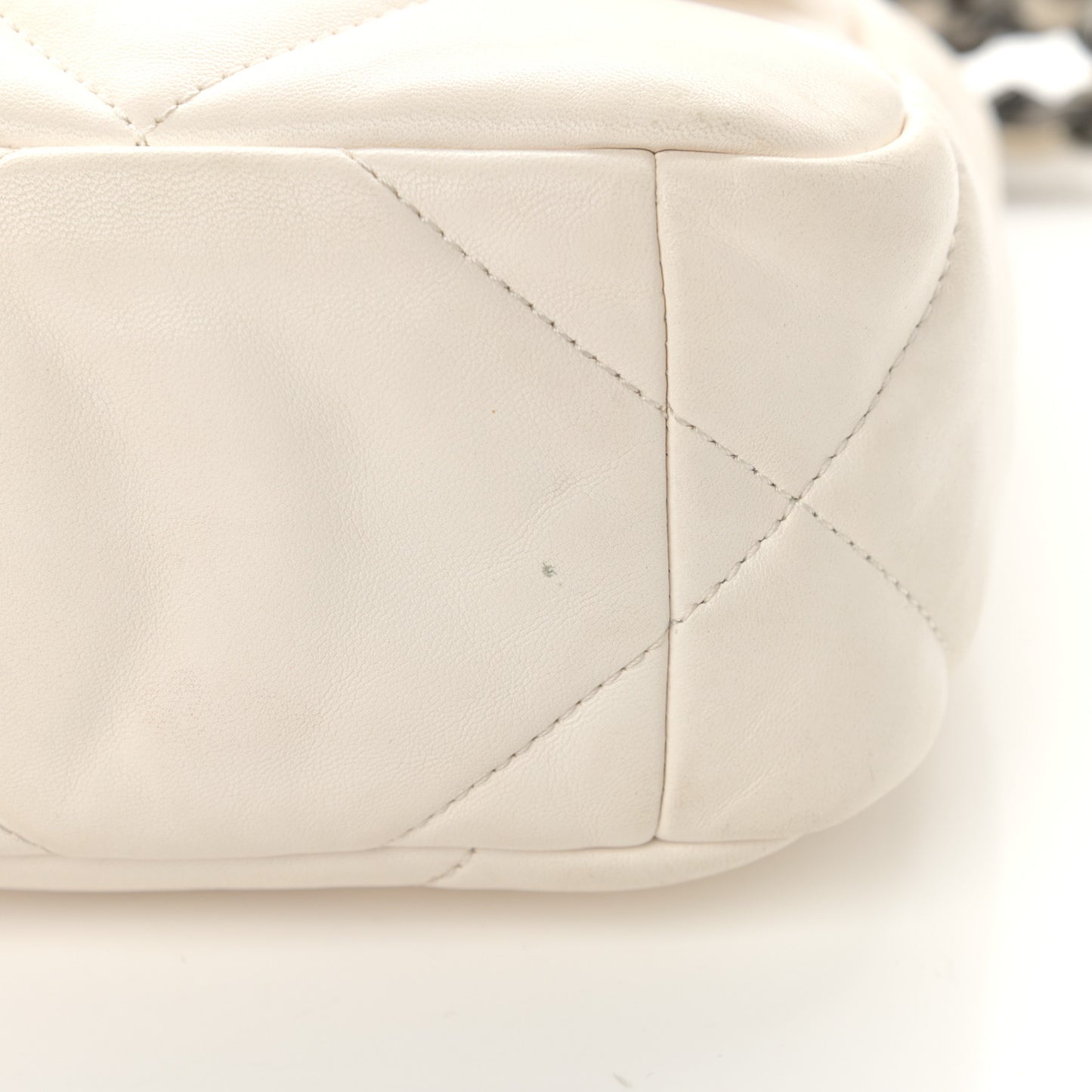 Goatskin Quilted Medium Chanel 19 Flap White