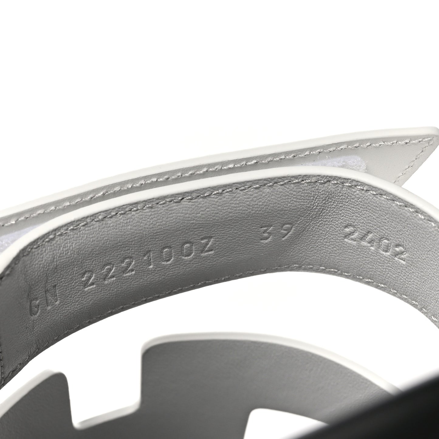 Calfskin Womens Chypre Sandals 39 White