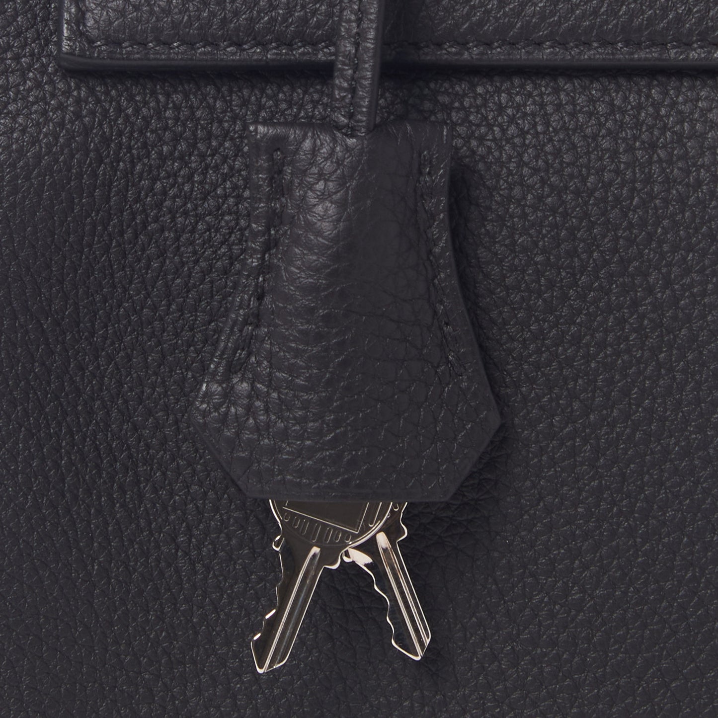 Togo Kelly Retourne 28 Black