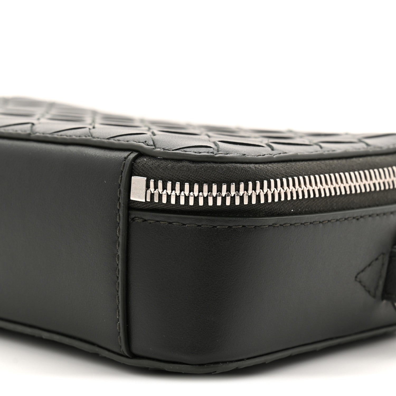 Bottega Veneta Nappa Intrecciato Mens Getaway Phone Pouch Dark Green 9 of 9