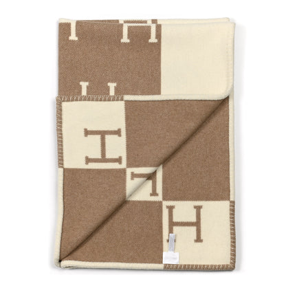Hermes Wool Cashmere Avalon Baby Blanket Noisette Moyen White 2 of 3