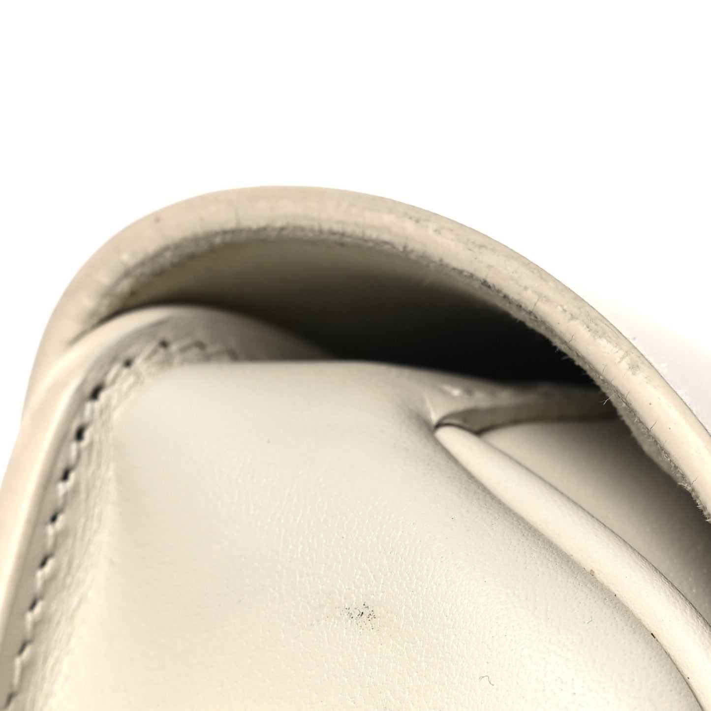 Box Calfskin Medium Bobby Flap Latte