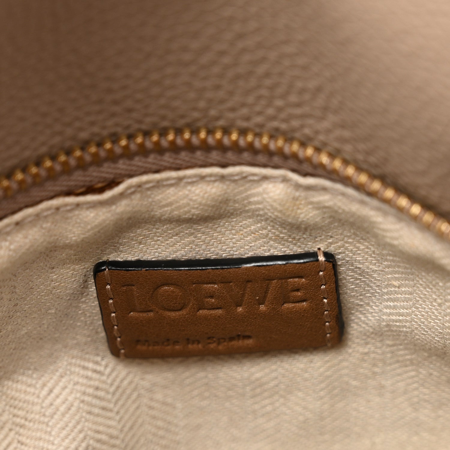 Loewe Grained Calfskin Medium Puzzle Bag Sand Mink 6 of 10