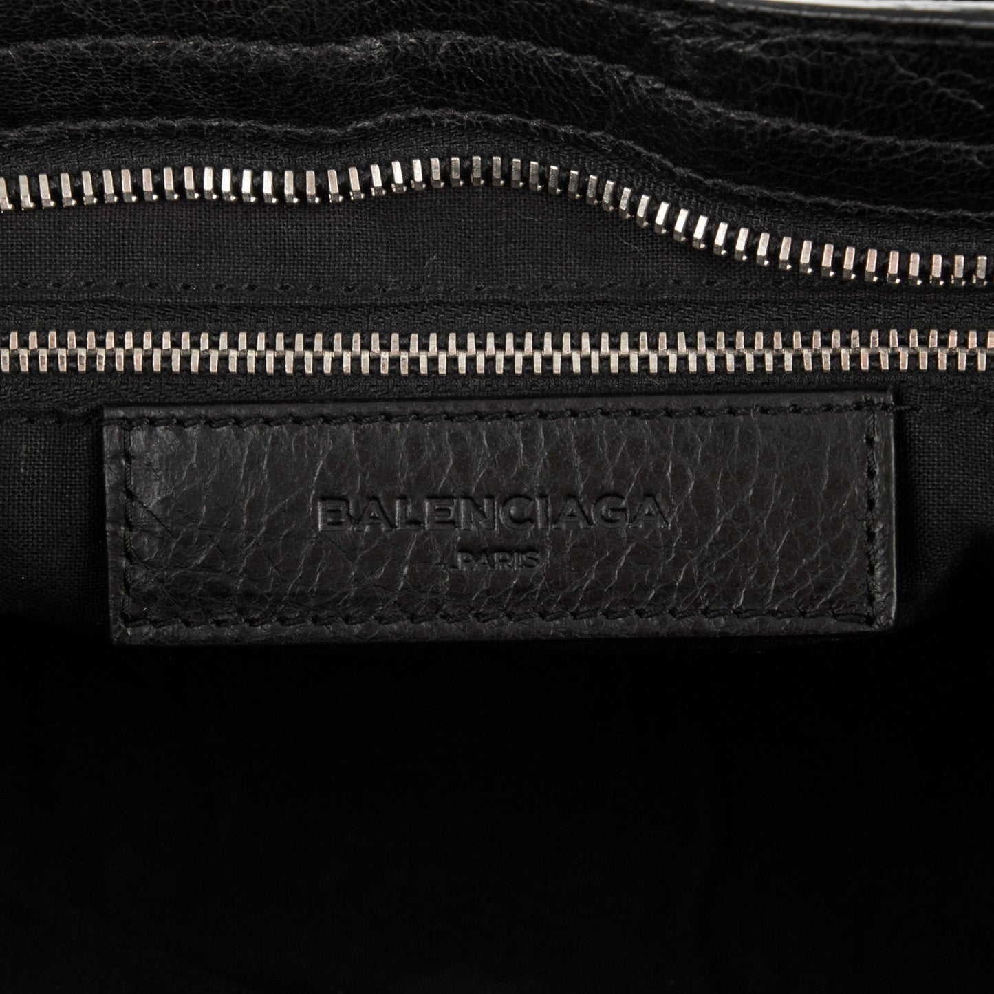 Agneau Giant 12 Silver Hardware City Black