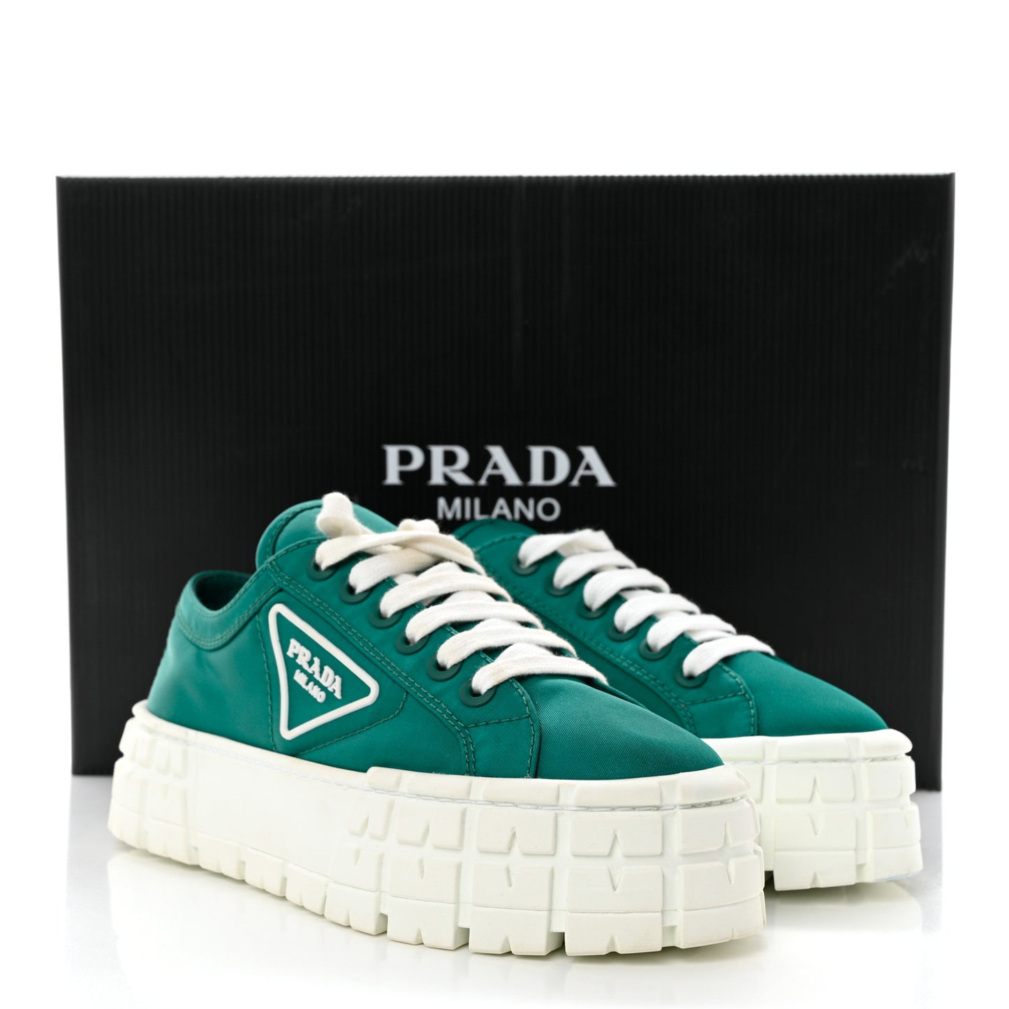 Re-Nylon Gabardine Triangle Logo Double Wheel 50mm Sneakers 38 Assenzio