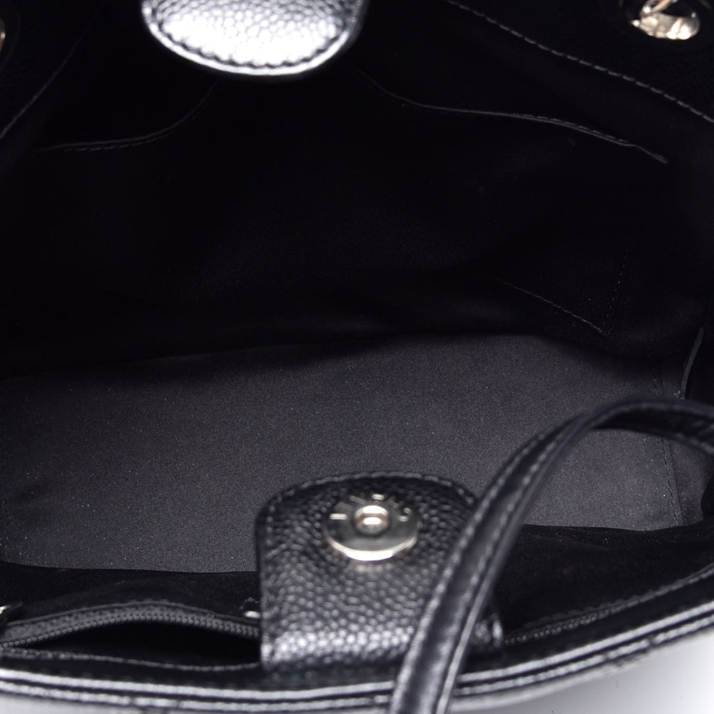 Caviar Quilted Petit Shopping Tote PST Black