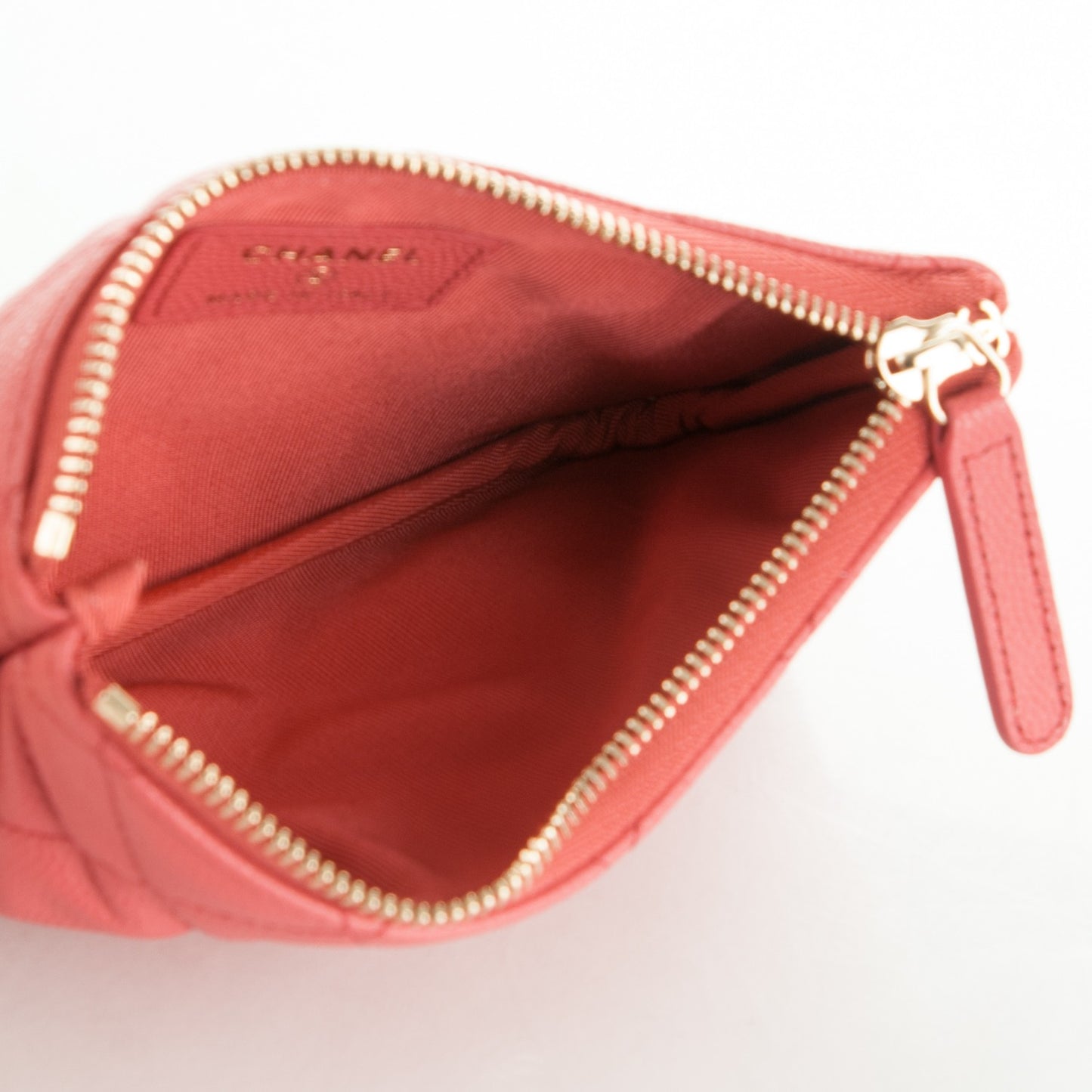 Iridescent Caviar Quilted Small Cosmetic Case Dark Pink