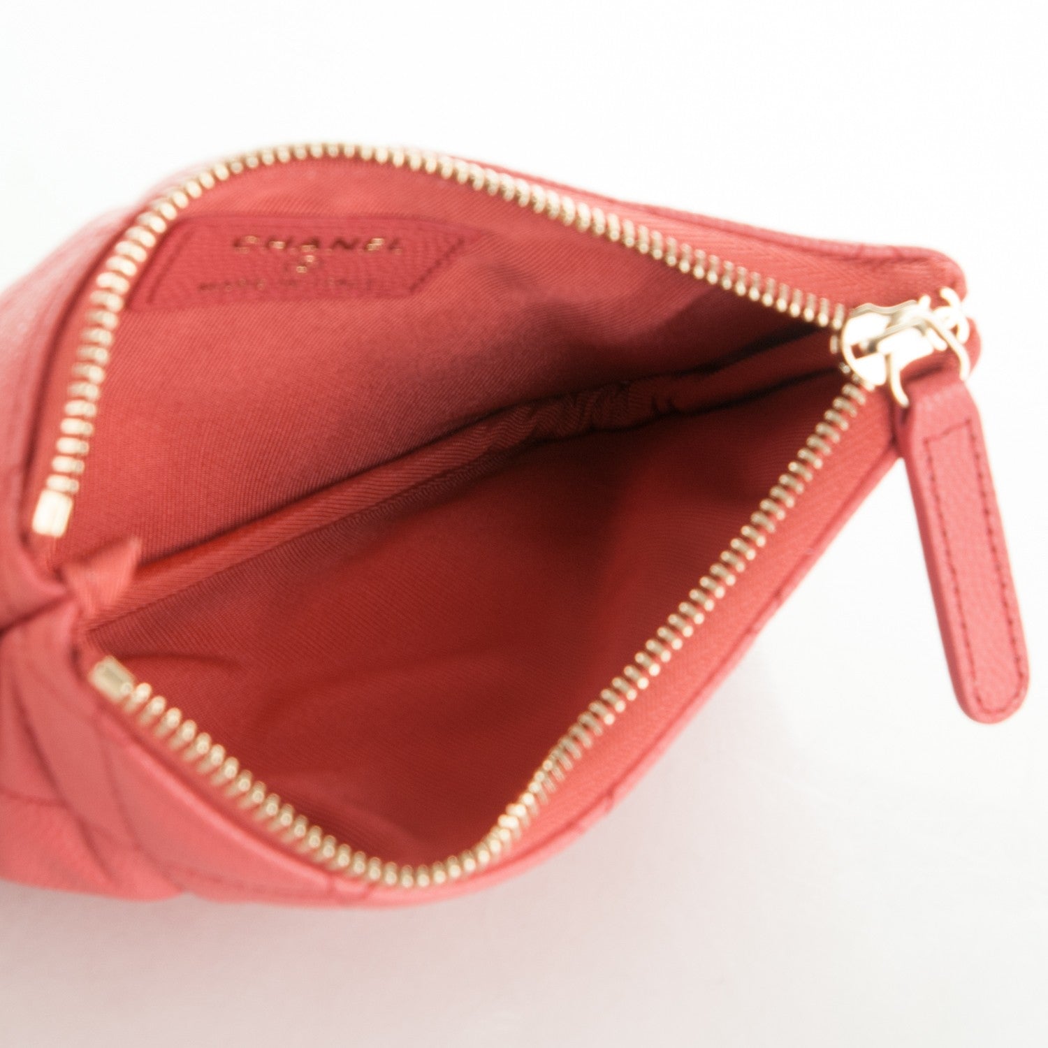 Chanel Iridescent Caviar Quilted Small Cosmetic Case Dark Pink 5 of 7