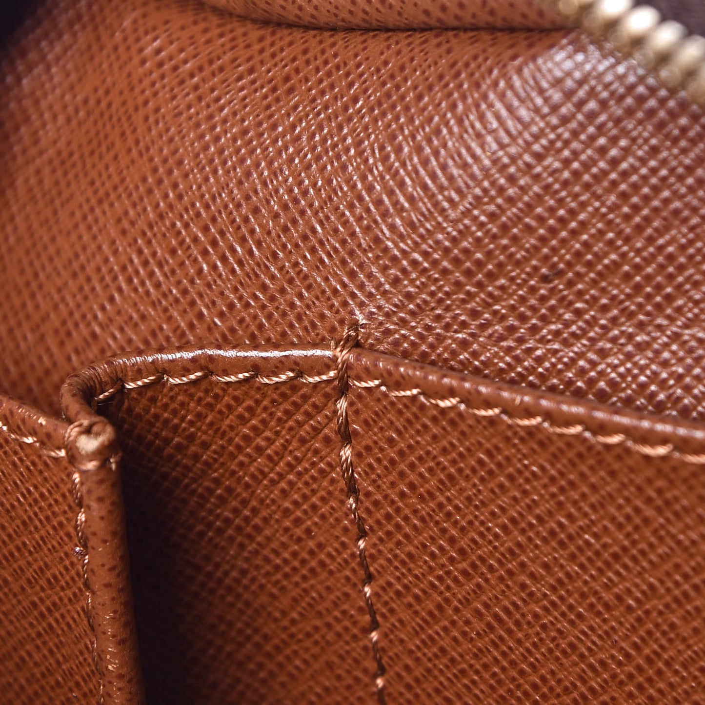 Monogram Cite MM