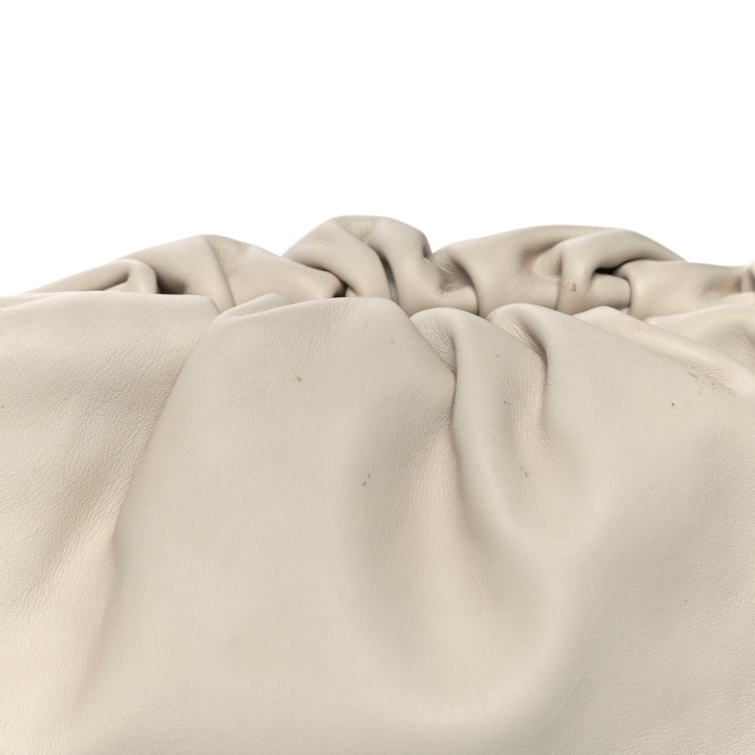 Bottega Veneta Smooth Butter Calf The Pouch Oversized Clutch Plaster 11 of 19