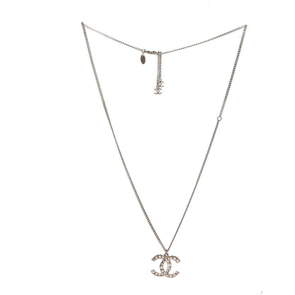 Chanel Pearl CC Pendant Necklace Gold 3 of 4