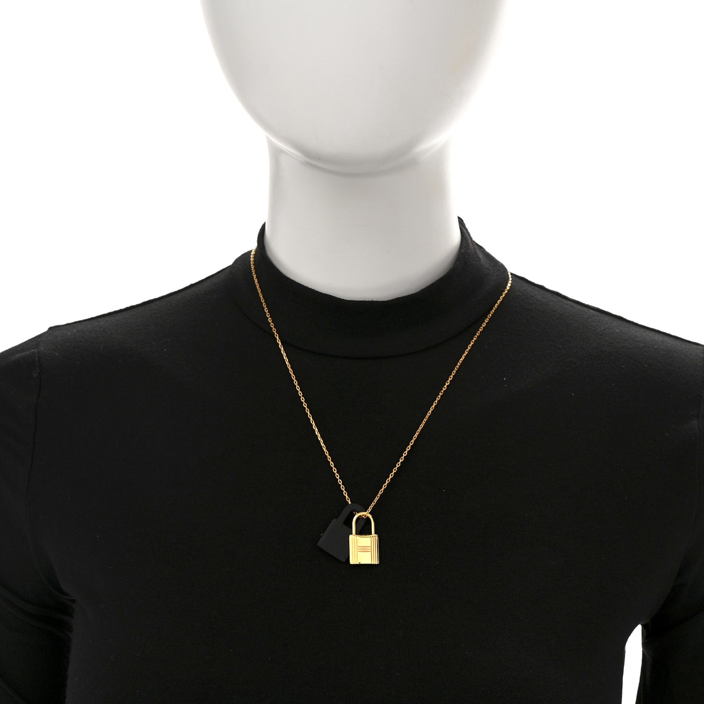 Swift O'Kelly Pendant Necklace Black