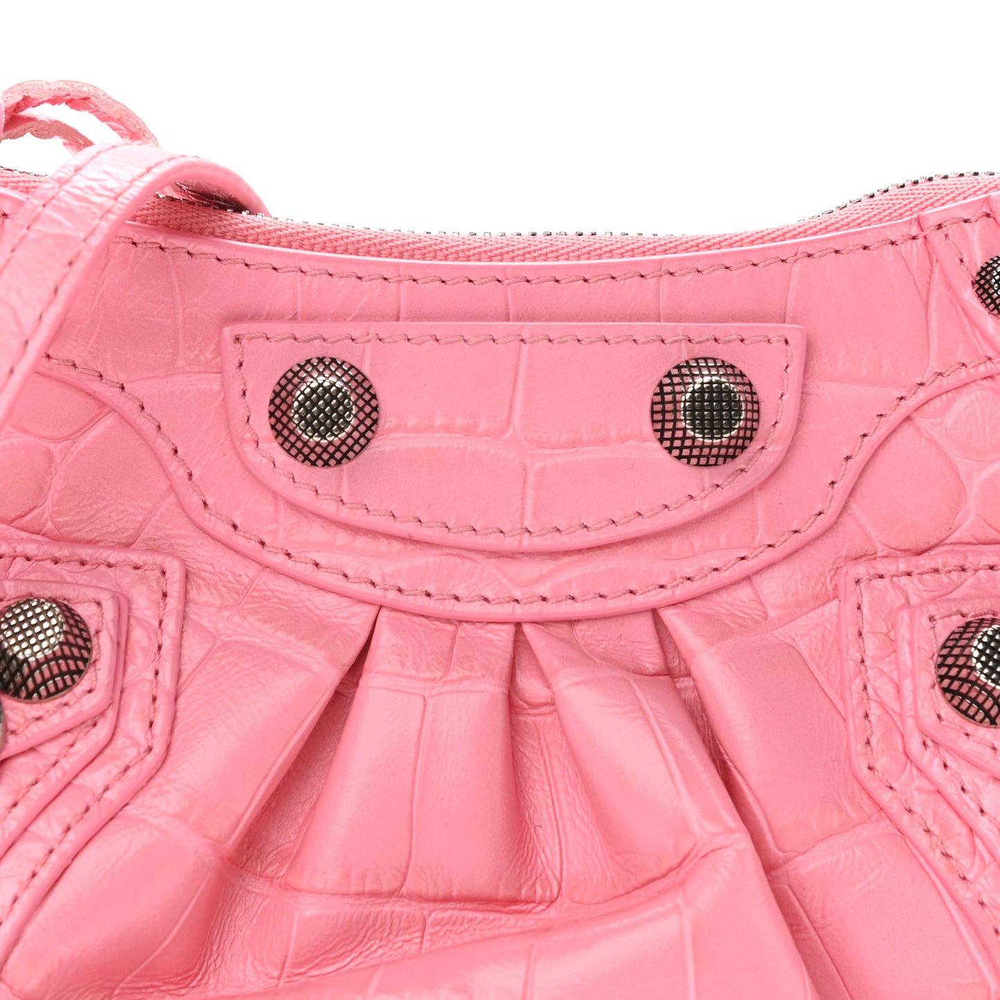 Extra Supple Calfskin Crocodile Embossed Le Cagole Mini Purse With Chain Sweet Pink
