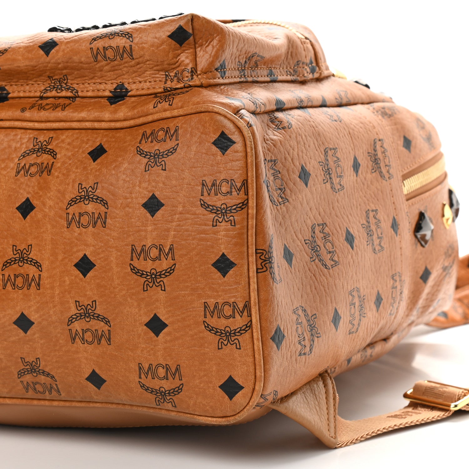 MCM Visetos Studded Medium Stark M Backpack Cognac 6 of 9