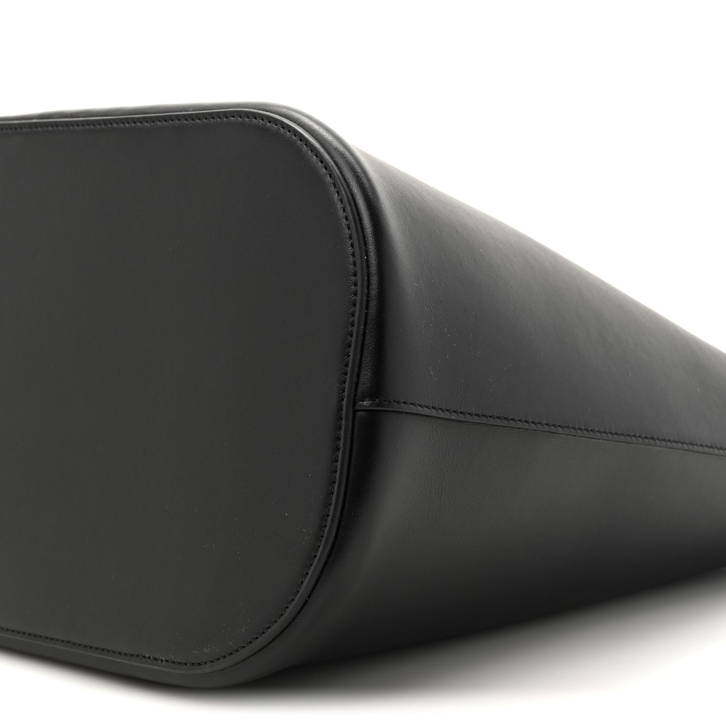 Smooth Calfskin Triomphe Medium Louise Bag Black