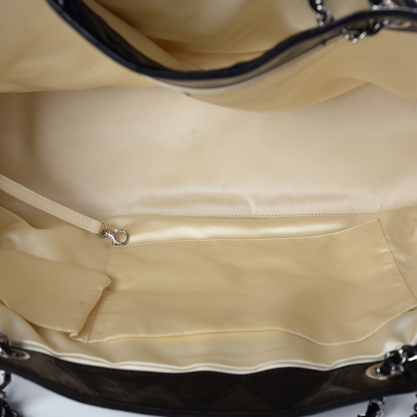 Lambskin Quilted Large East West Tote Black
