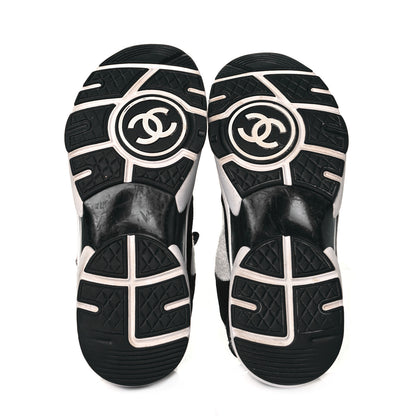 Chanel Fabric Suede Calfskin CC Sneakers 40 White Black 6 of 9