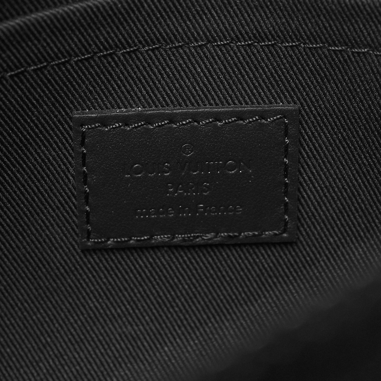 Taurillon Monogram S Lock Messenger Black