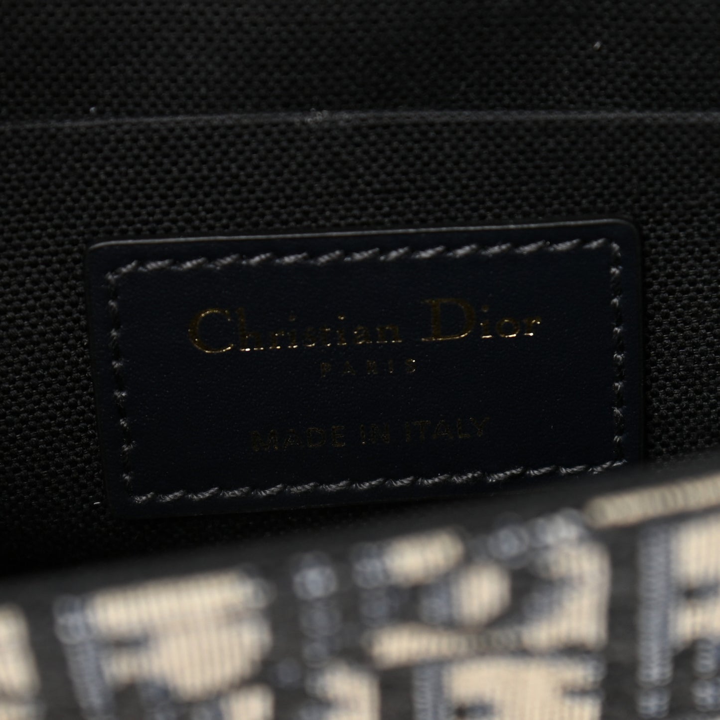 Oblique 30 Montaigne Box Bag Blue