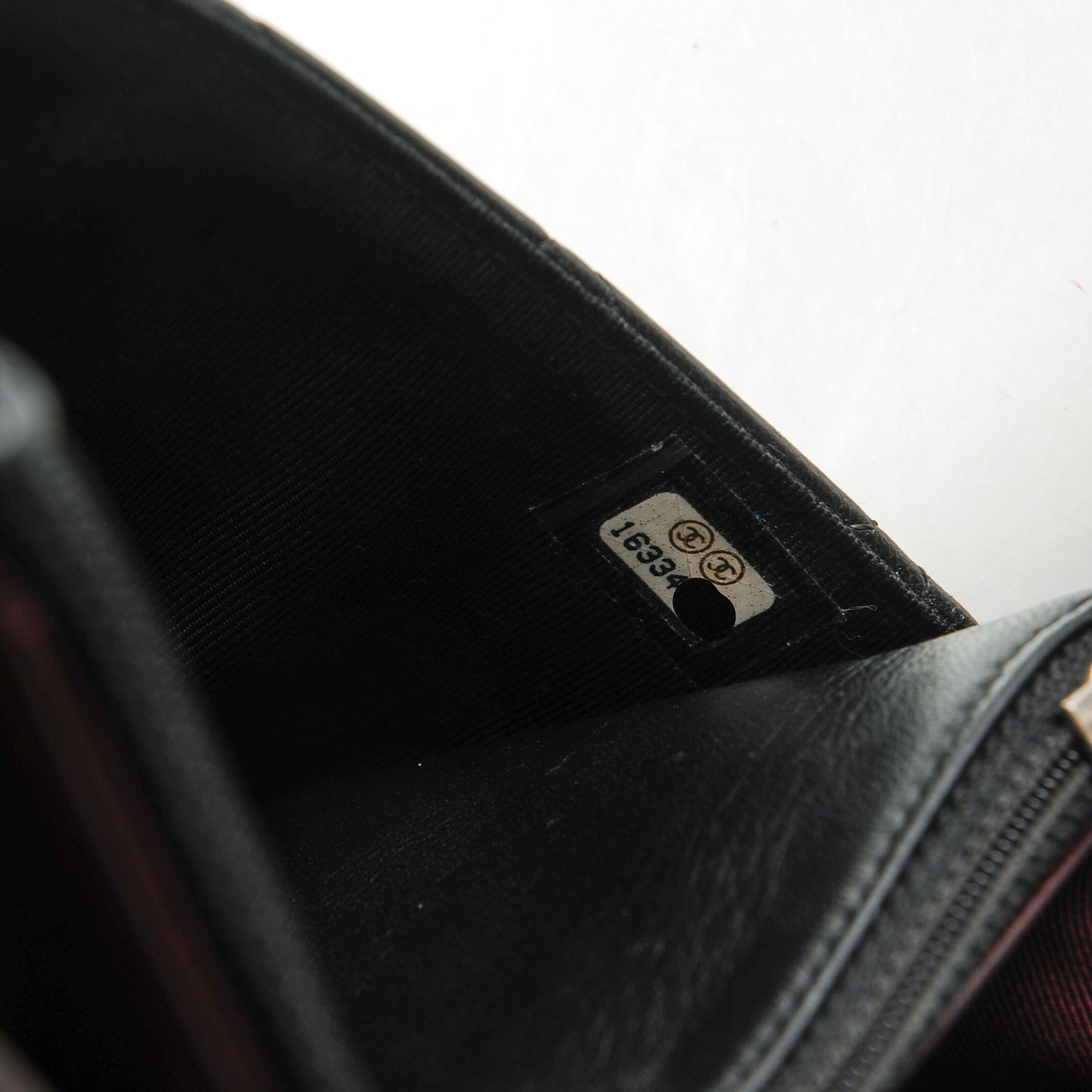 Lambskin Quilted Wallet On Chain WOC Black