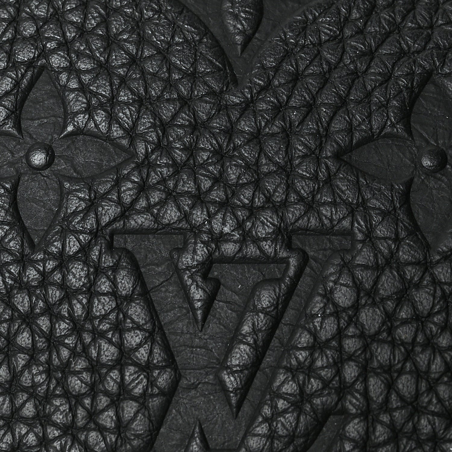 Louis Vuitton Taurillon Monogram Solar Ray A4 Pouch Black 13 of 13