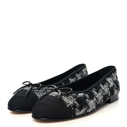 Chanel Tweed Grosgrain Cap Toe Ballerina Flats 38 Black White 3 of 9