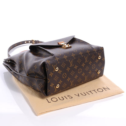 Louis Vuitton Monogram Metis 4 of 7