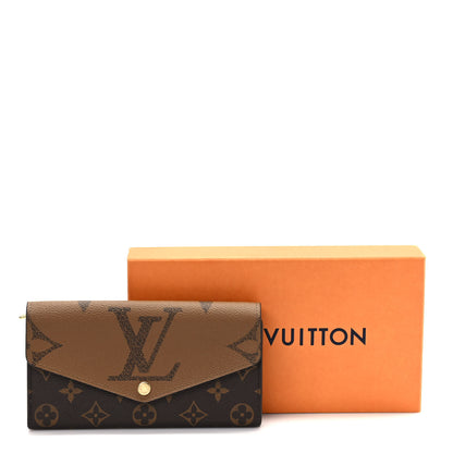 Louis Vuitton Reverse Monogram Giant Sarah Wallet 7 of 7