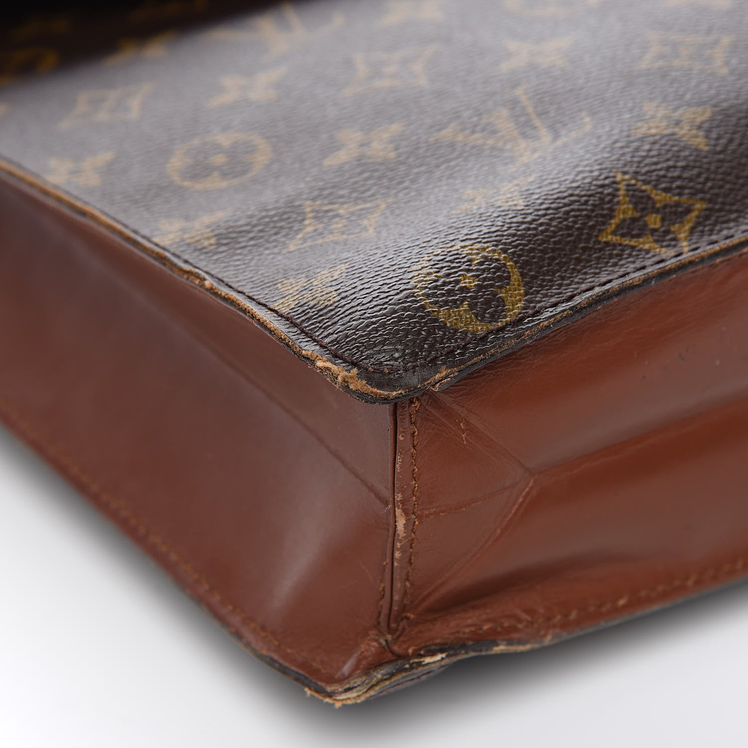 Louis Vuitton Monogram Porte-Documents Bandouliere 21 of 27