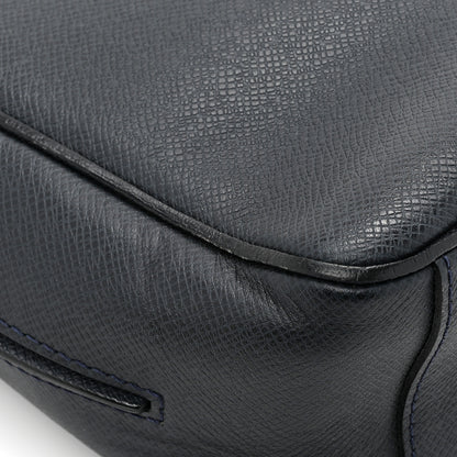 Louis Vuitton Taiga Roman MM Messenger Black 12 of 14