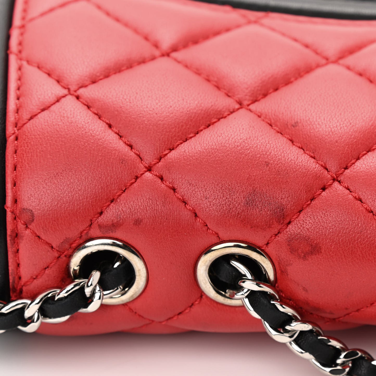 Lambskin Quilted Medium Graphic Flap Red Black