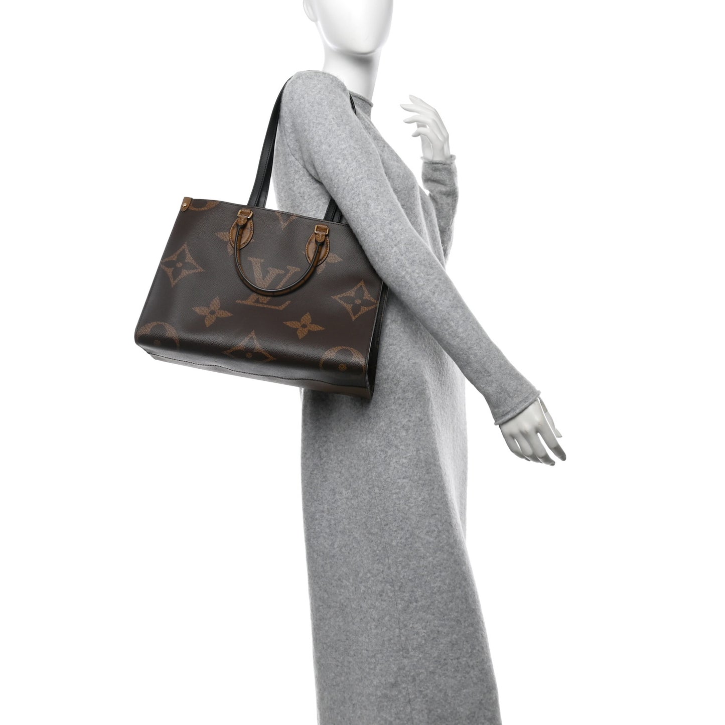 Reverse Monogram Giant Onthego MM