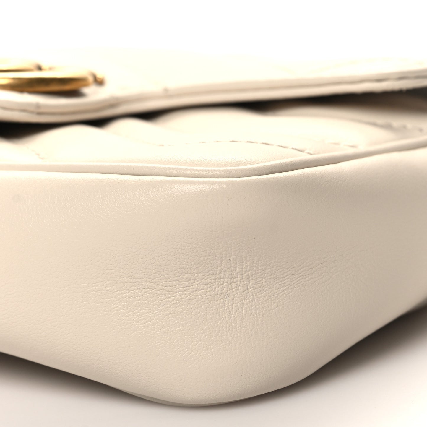 Calfskin Matelasse Super Mini GG Marmont Shoulder Bag White