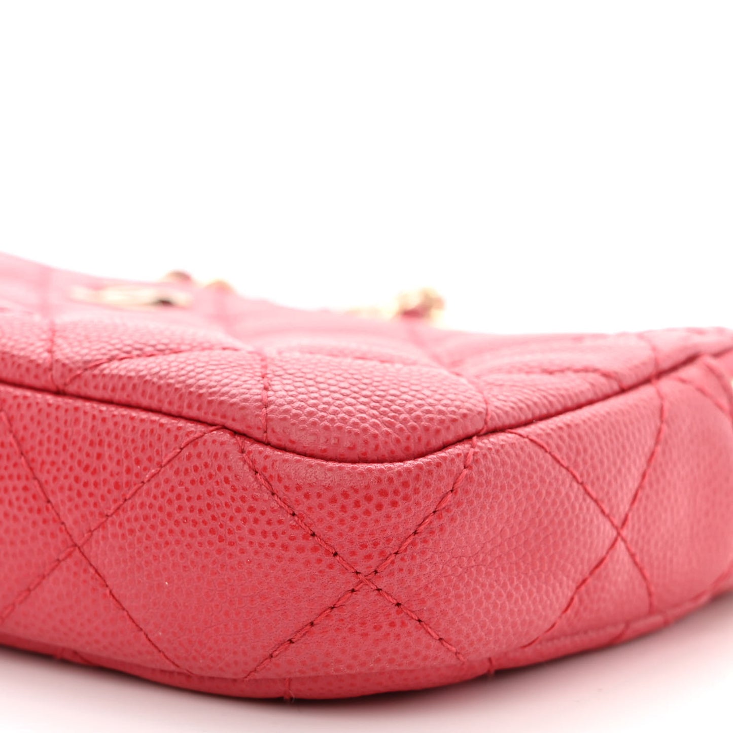 Caviar Quilted Small Clutch With Chain Pink