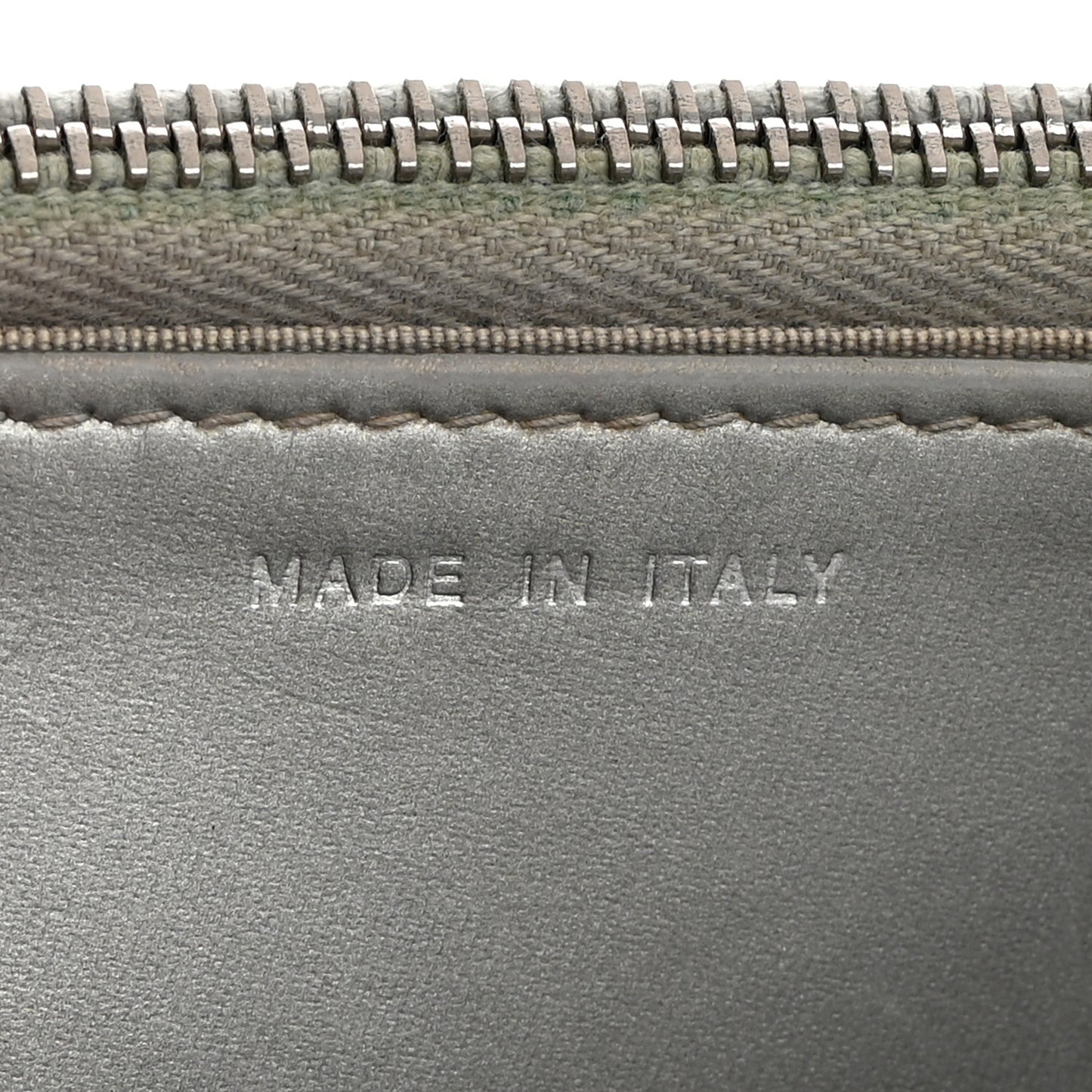 Patent Quilted Golden Class Wallet on Chain WOC Silver