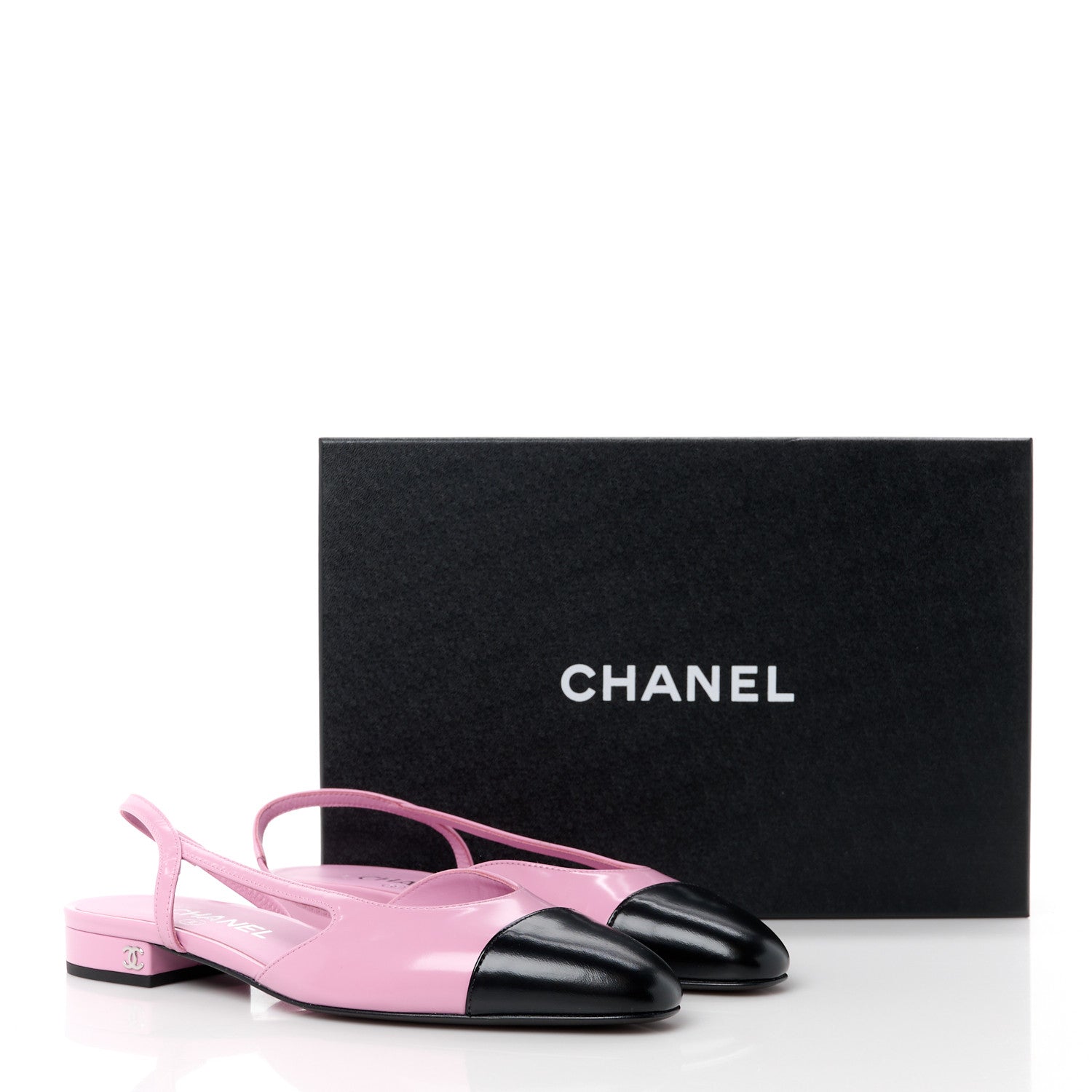 Chanel Shiny Lambskin Cap Toe Slingback Sandals 37.5 Light Purple Black 10 of 10