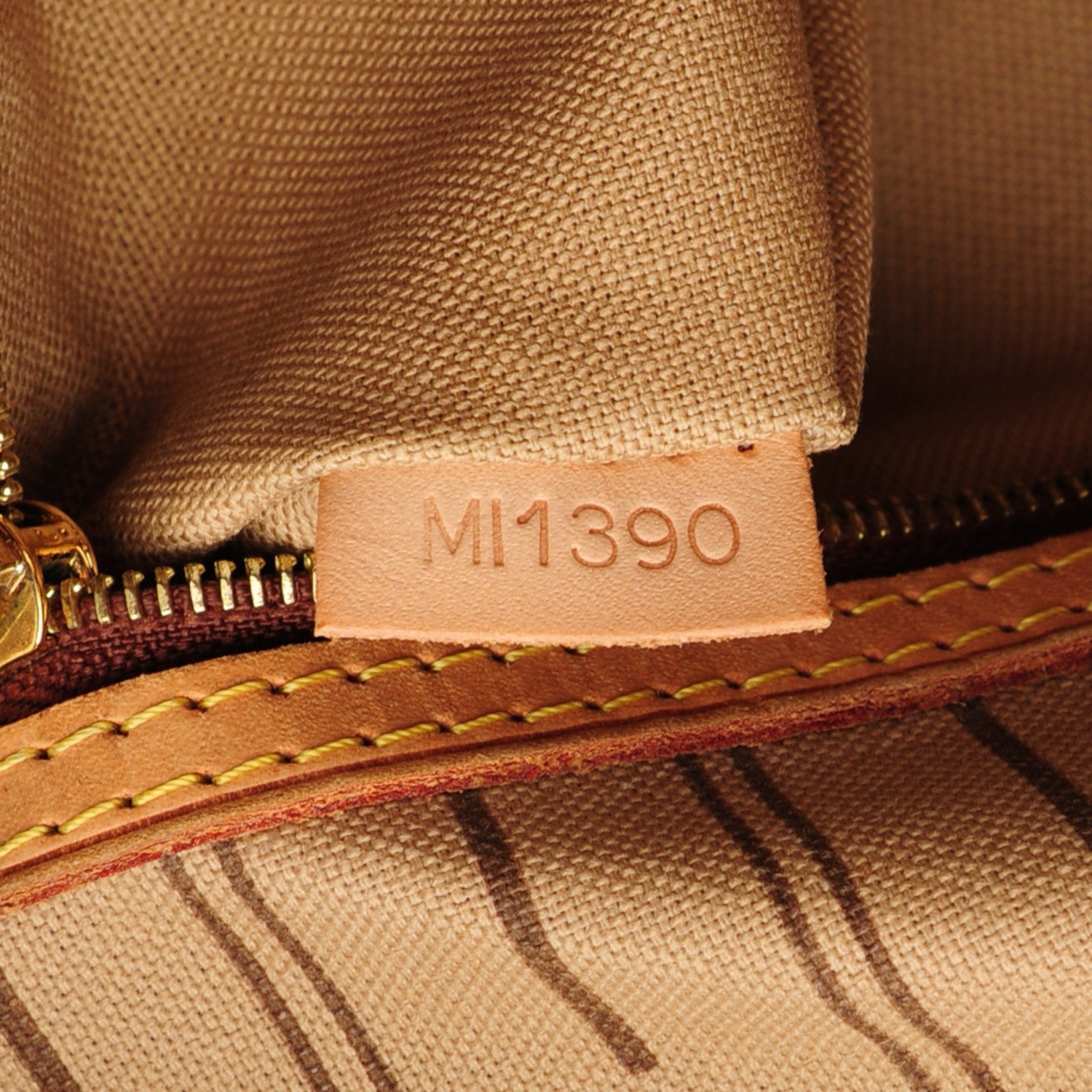 Louis Vuitton Monogram Delightful MM 8 of 11