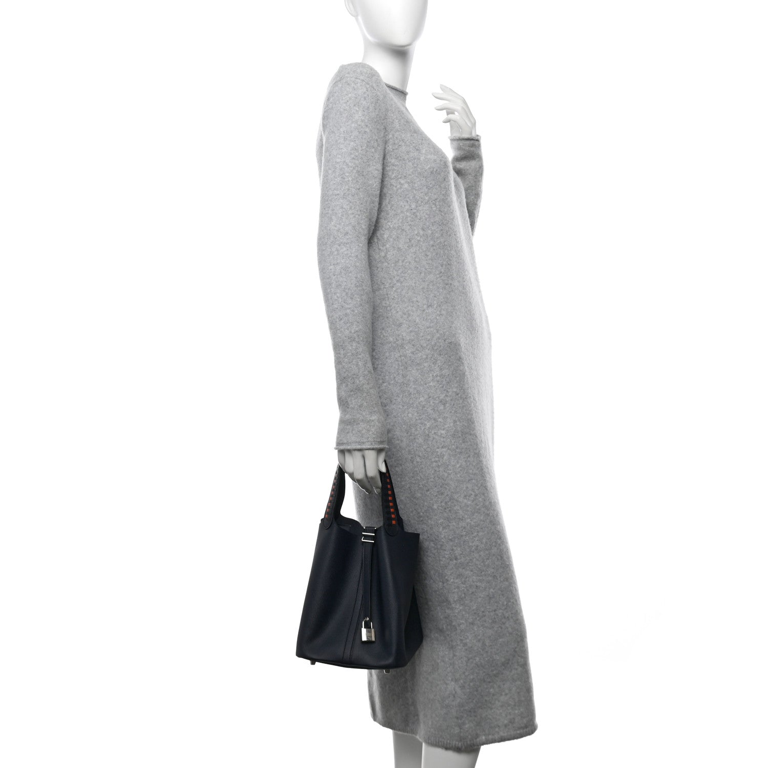 Hermes Epsom Tressage De Cuir Picotin Lock 22 MM Bleu Indigo Black Terre Battue 2 of 10