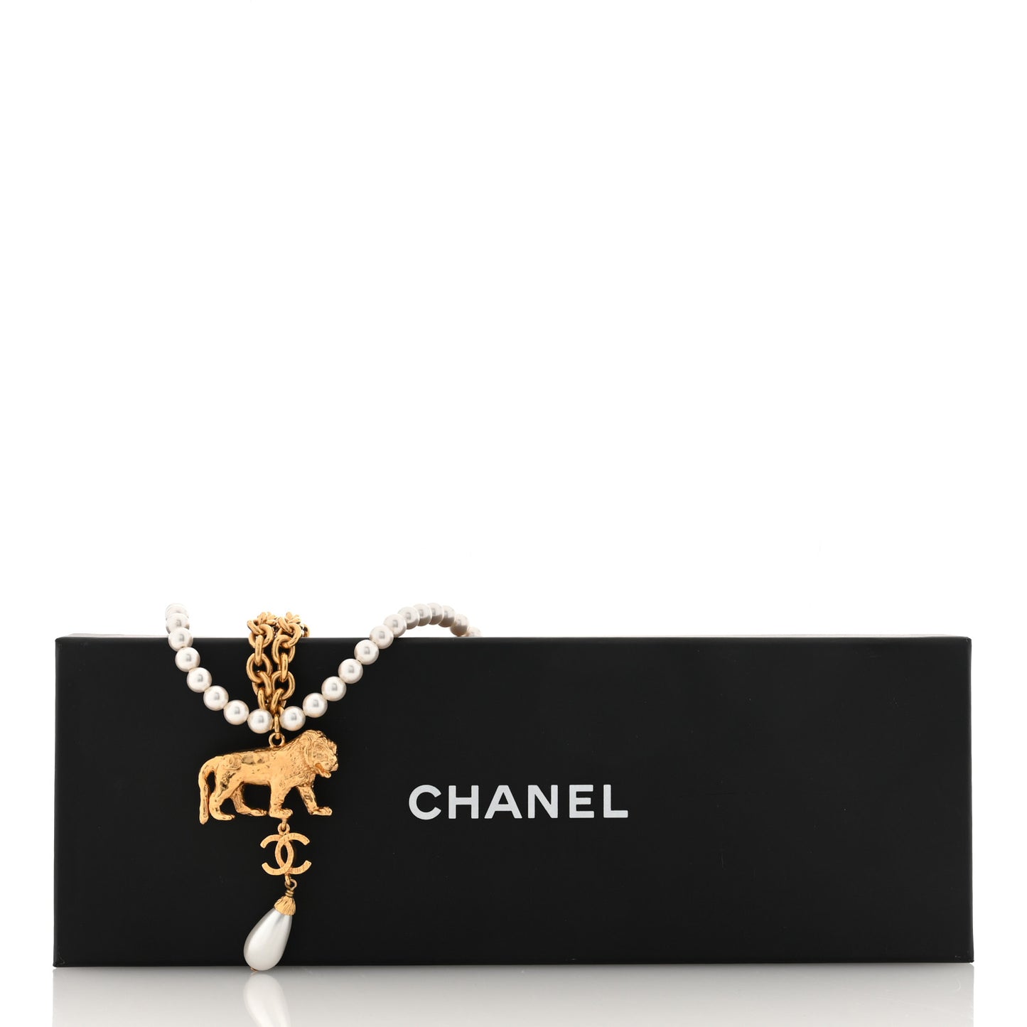 Metal CC Pearl Lion Necklace Gold